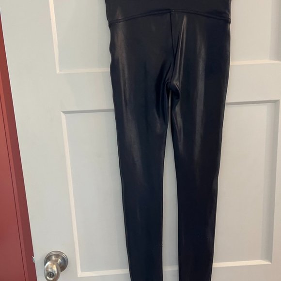 Spanx by Sara Blakely Black Leggings - Picture 3 of 6